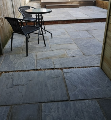 blue grey paving in Wargrave