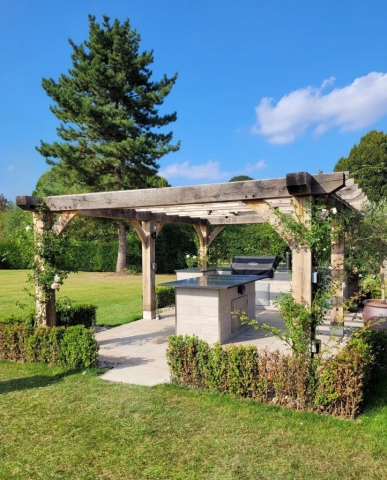 Oak Pergola with Outdoor Kitchen