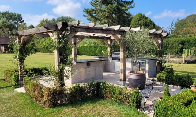 Oak Pergola in North Stoke